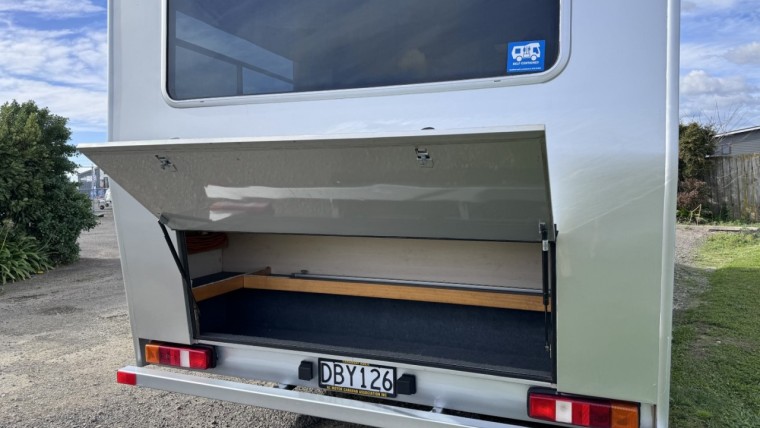 Ford Transit Coastal 2005
