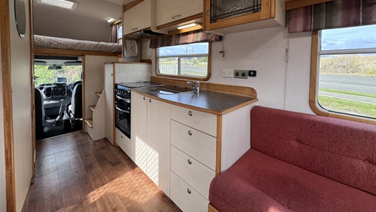 Ford Transit Coastal 2005