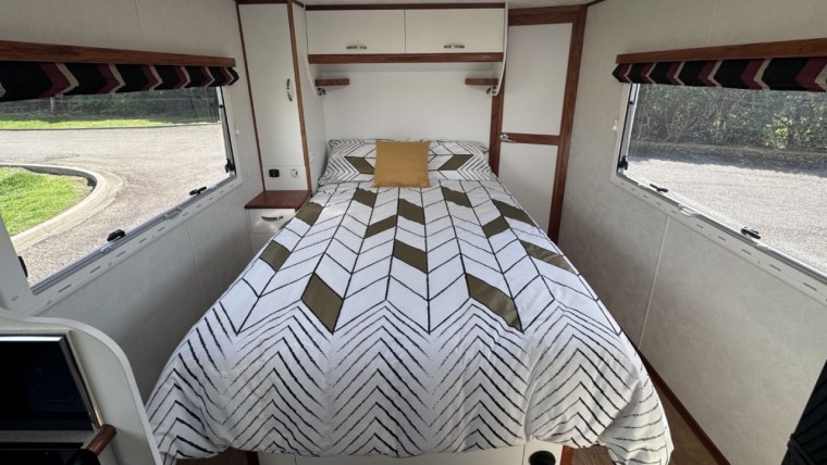 COASTAL MERCEDES BENZ 2016 PARAGON