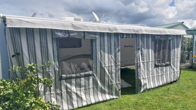 FULL AWNING JAYCO 2013 STERLING 25.7 8-2
