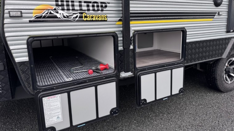 HILLTOP 2023 FEATHERTOP 19'6" CARAVAN SINGLE BED LAYOUT
