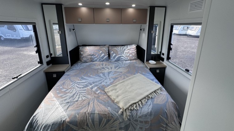 NEW HILLTOP 2024 THREDBO 23FT CARAVAN