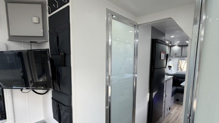 Door to Bathroom NEW HILLTOP THREDBO 23FT CARAVAN