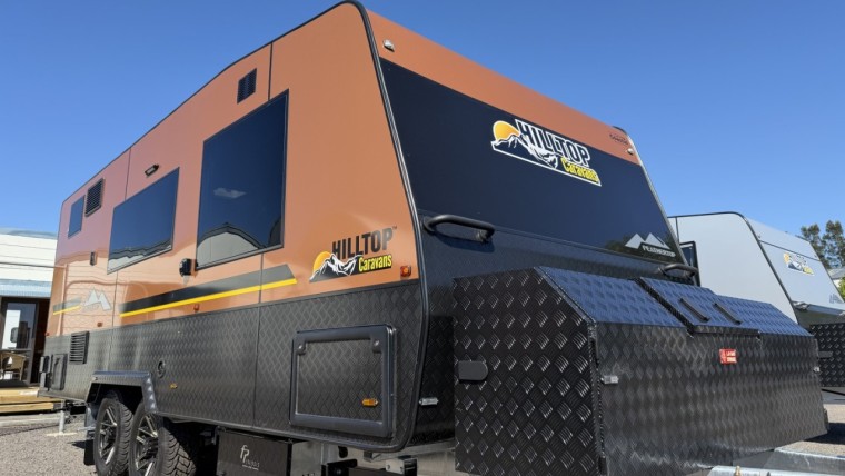 NEW HILLTOP FEATHERTOP 19'6" CARAVAN