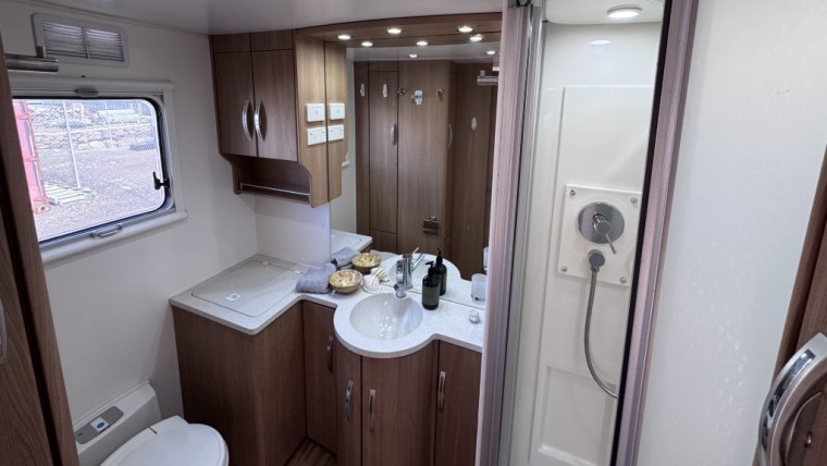 JAYCO 2013 STERLING 25.7 8-2