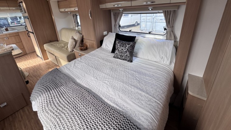 JAYCO 2013 STERLING 25.7 8-2