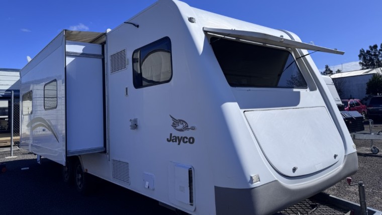 JAYCO 2013 STERLING 25.7 8-2
