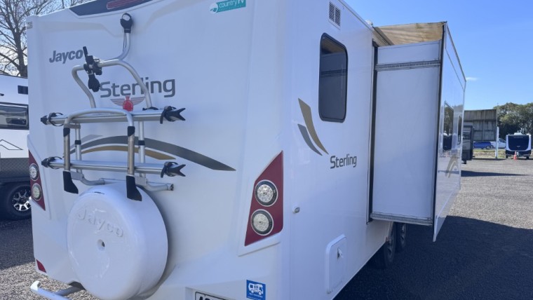 JAYCO 2013 STERLING 25.7 8-2
