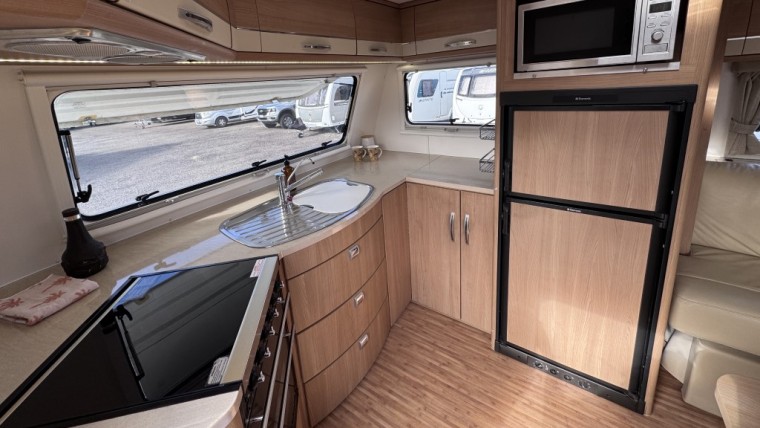 JAYCO 2013 STERLING 25.7 8-2