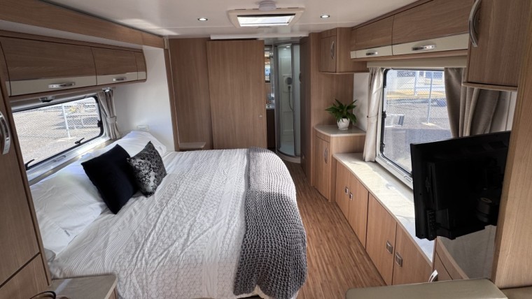 JAYCO 2013 STERLING 25.7 8-2
