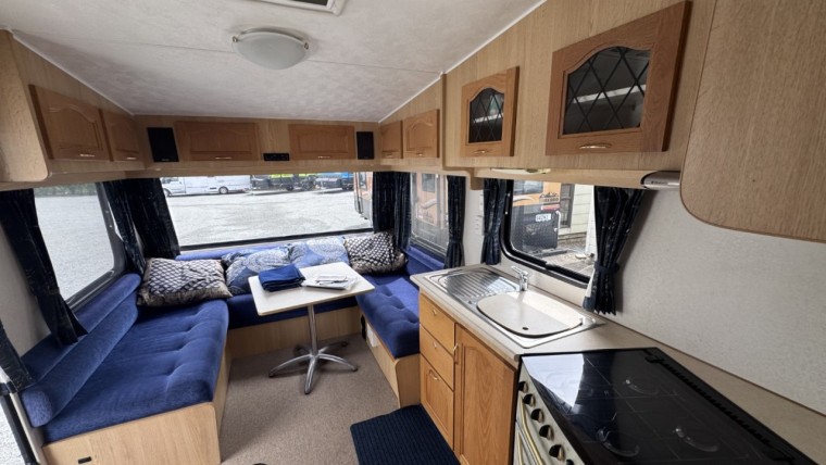 Leisureline Elite 6.8 Caravan