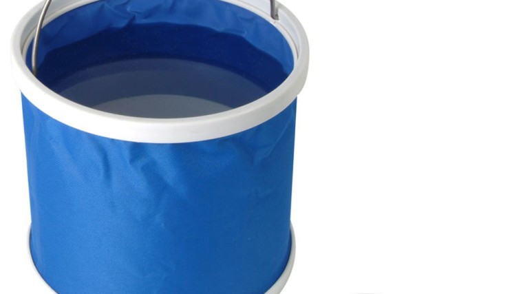 RV COLLAPSIBLE BUCKET 11L CAPACITY