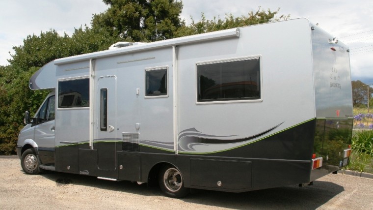 Rear View of Coastal Grandelier - Kirk's