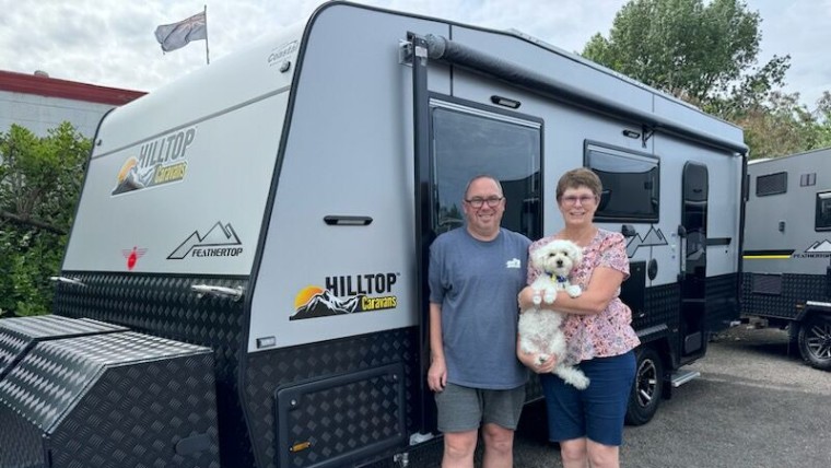 Hilltop Feathertop Caravan