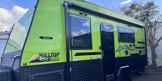NEW HILLTOP FEATHERTOP 17'6" CARAVAN