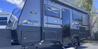 NEW HILLTOP FEATHERTOP 17'6" 2X SINGLE BED CARAVAN