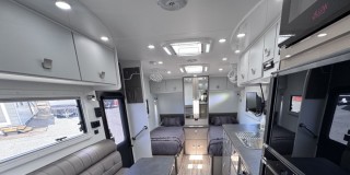 NEW HILLTOP FEATHERTOP 17'6" 2X SINGLE BED CARAVAN