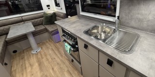 NEW HILLTOP 22FT THREDBO